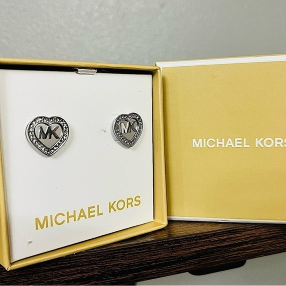 Michael Kors MK Heart Stud Earrings Silver Tone Logo NWT